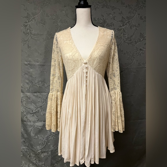 Free People Dresses & Skirts - New Size Small Tan Dress by free people